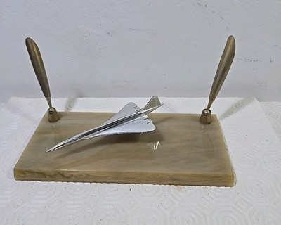 Vintage Concord Flugzeug Stifthalter auf einem Sockel Schreibtisch Büro Zubehör Sammlerstück
