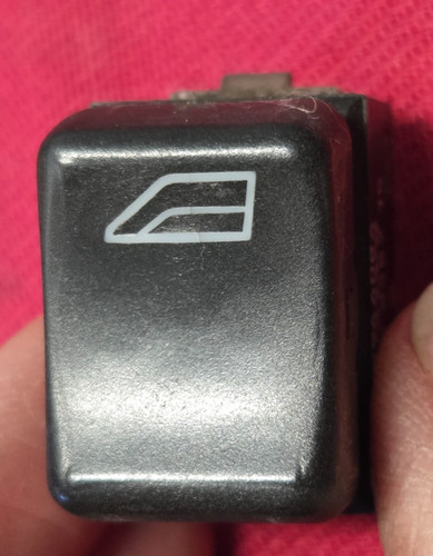 VOLVO OEM WINDOW SWITCH, 3944084, 03 8387 15