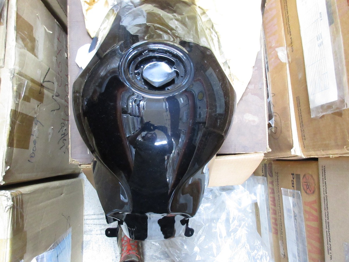 Kawasaki ZX500 ZX600 Fuel Tank 1993 NOS GPZ500 ZX-6 NINJA Gas Tank