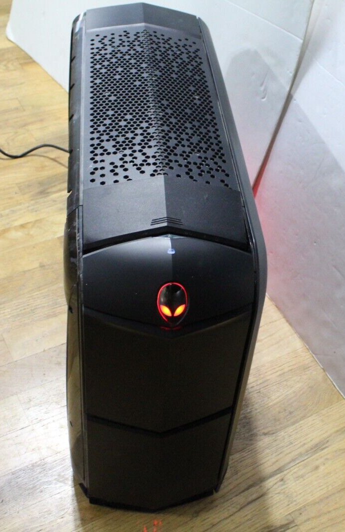 Dell Alienware Aurora Intel Core i7-3820 3.60GHz 16GB 256GB