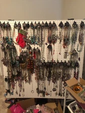 Paparazzi Jewelry - Lot of 100 - $80 (SEE DETAILS BELOW)