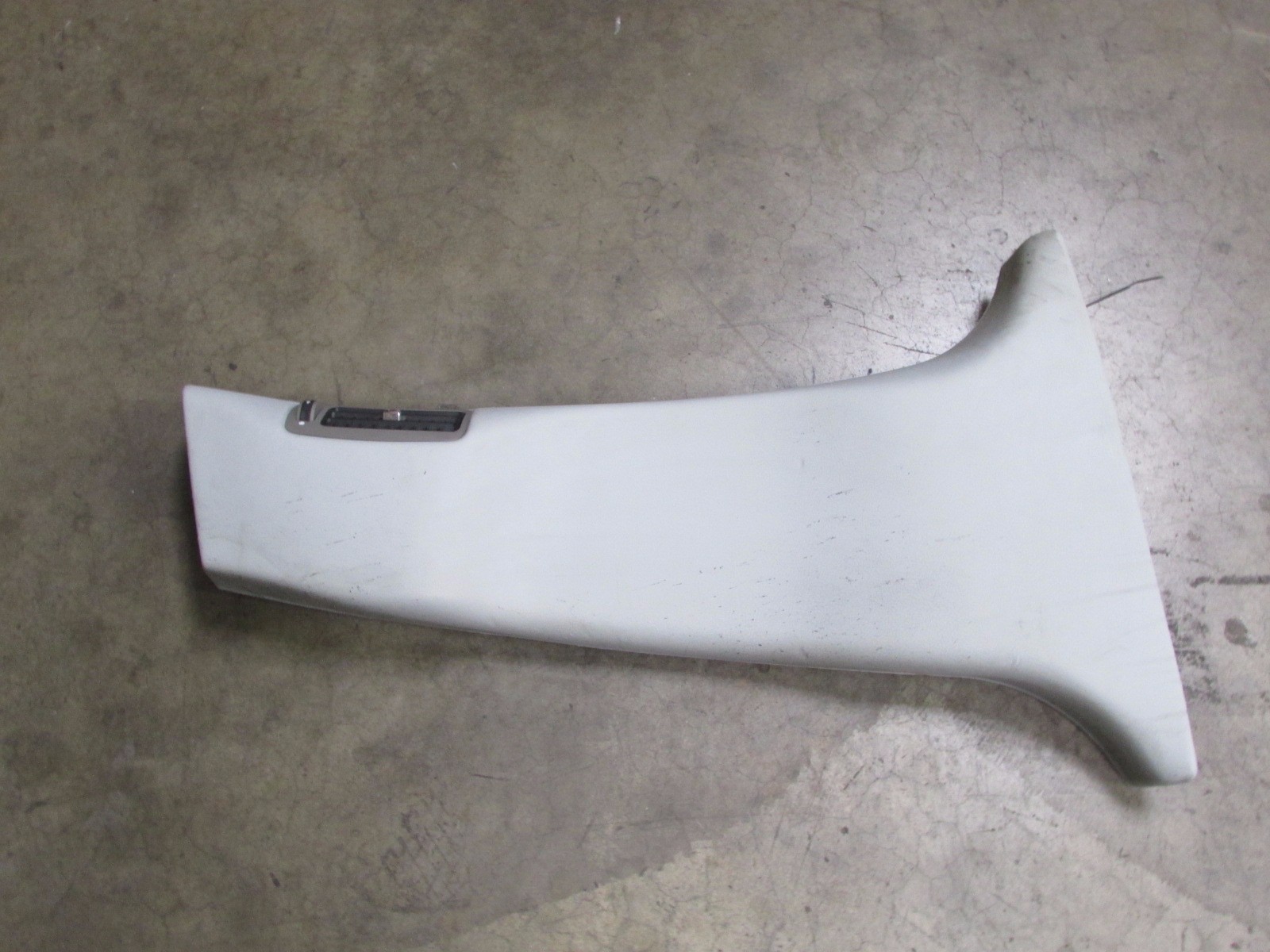 Maserati Quattroporte, RH Right B-Pillar Grey Interior Trim, Used, P/N 981388005