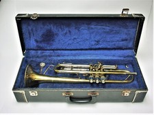 VINTAGE YORK TRUMPET, ORIGINAL CASE AND VINTAGE MOUTHPIECE REDUCED       