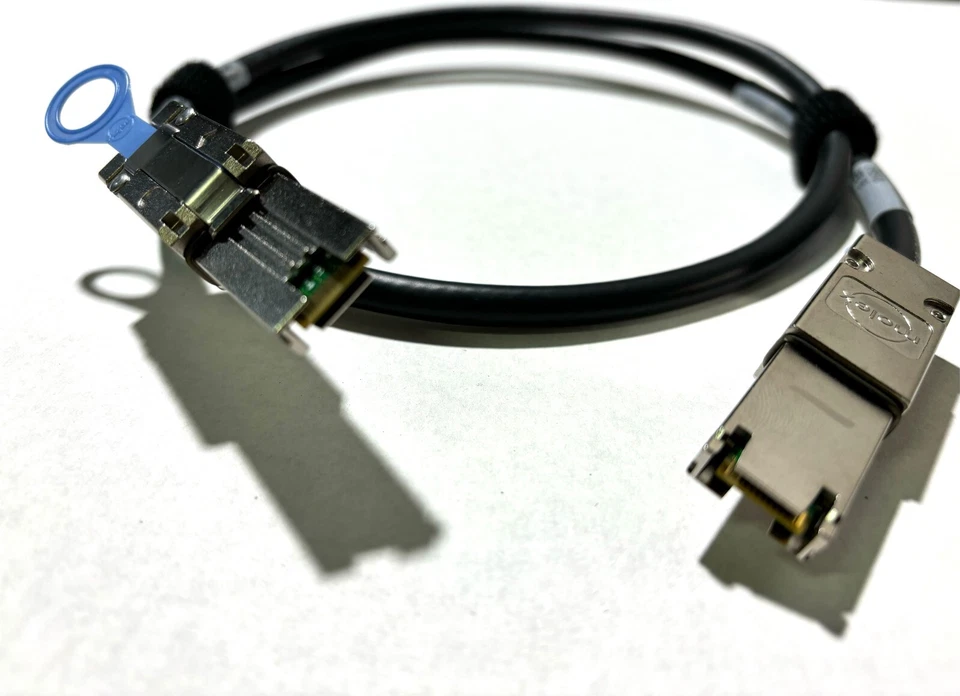 Molex 21606-00 SFF-8088 TO SFF-8088 Mini-SAS to Mini-SAS 1M Cable. ***Tested*** - Image 2 of 3