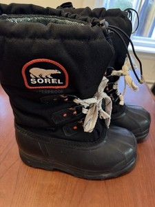 Sorel Glacier XT Men\'s 9 Black Waterproof Insulated Winter Snow Boots NM2130-010 Amazon.com | Sorel Men main image 3