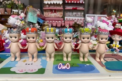Sonny Angel 2008 Crown Series 12 Basic Figure Set Rare Vintage MSG
