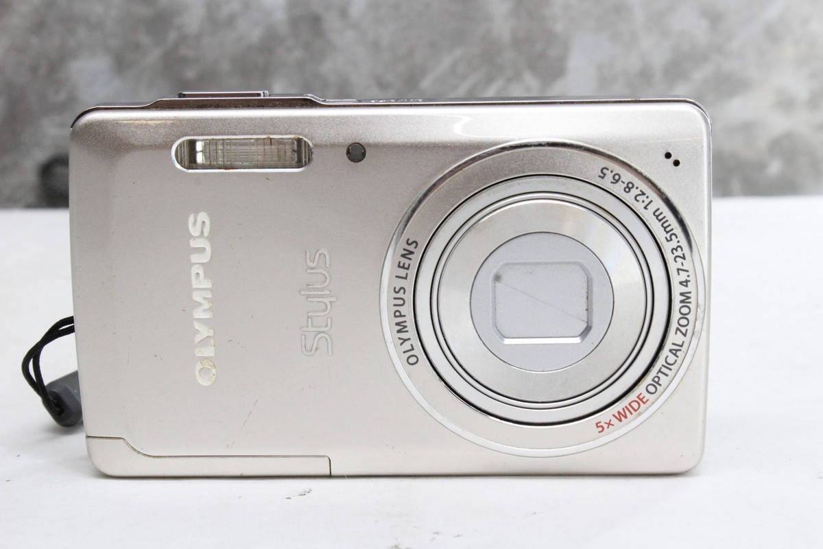 Olympus Stylus 5010 14MP Digital Camera with 5X Wide Optical Zoom