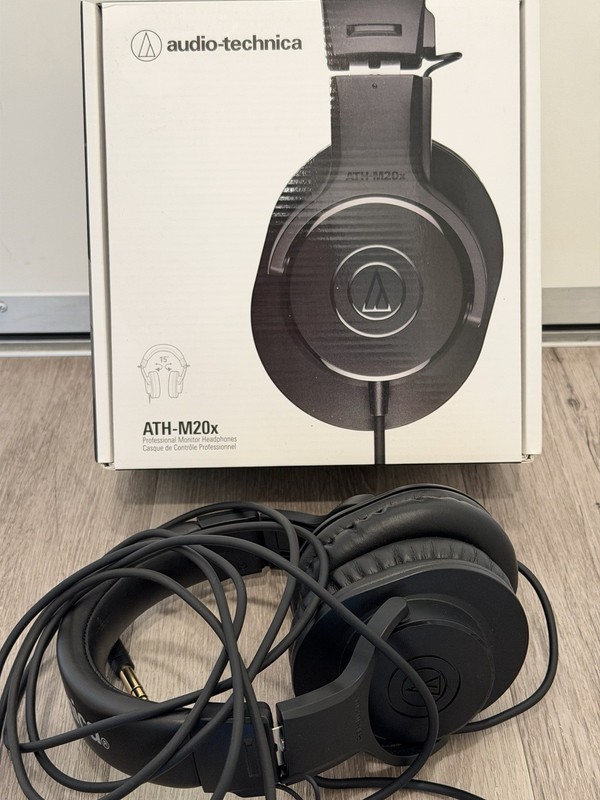 Audio-Technica ATH-M20X Over-Ear Studio Monitor Headphones 3.5mm Black