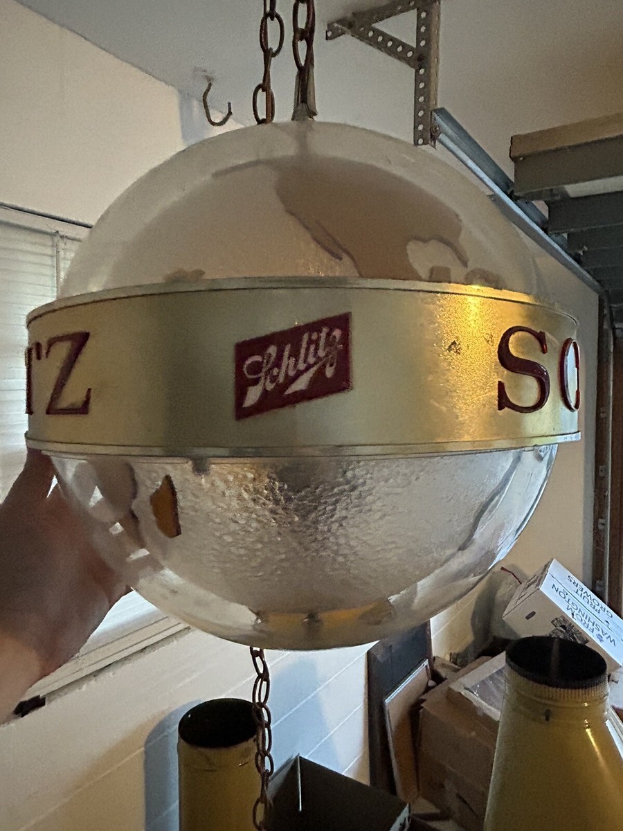 1960s Schlitz Rotating Motion Hanging Globe Lighted Beer Sign 15