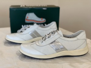 mephisto laser walking shoe