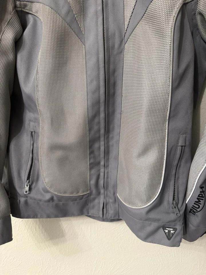 Triumph Padded Armored Motorcycle Jacket size S gray - Image 3 of 4