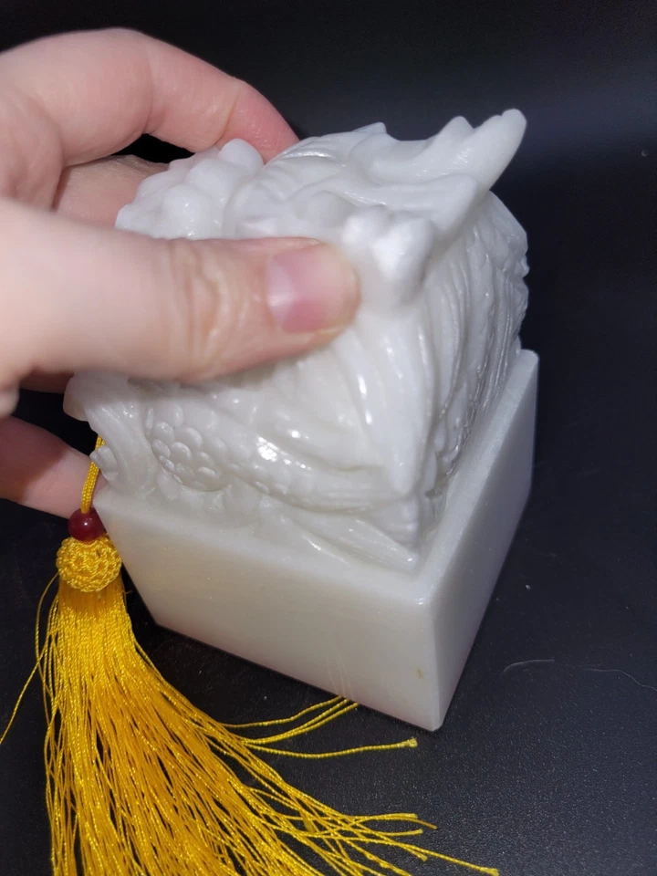 Sello cuadrado de jade blanco natural tallado dragón chino hecho a mano Foto 4 de 4
