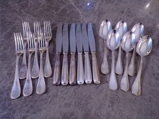 Christofle Modell PERLES Tafelbesteck für 6 Personen 18 Teile versilbert