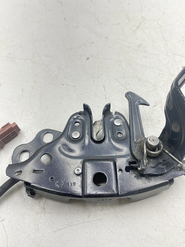 Atuador de trava de capô dianteiro Nissan Altima 2016-2018 OEM - Imagem 3 de 4