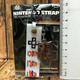 Banpresto 2004 Nintendo Family Computer Super Mario Bros. Strap Keychain