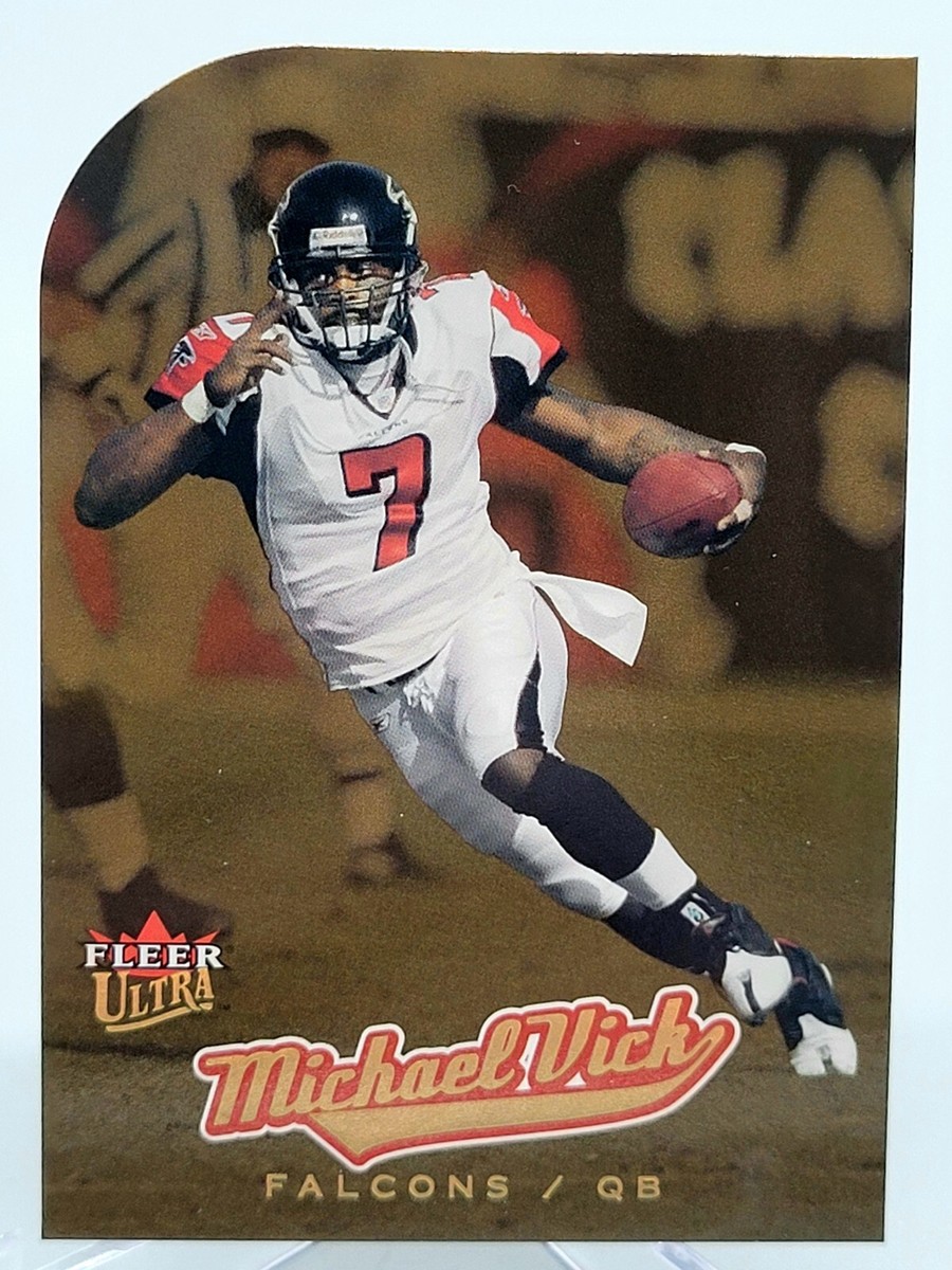 2005 FLEER ULTRA MICHAEL VICK GOLD MEDALLION FOOTBALL CARD FALCONS