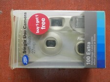 Vintage Boots Single Use camera with flash 27 Exposures Expired 04/10