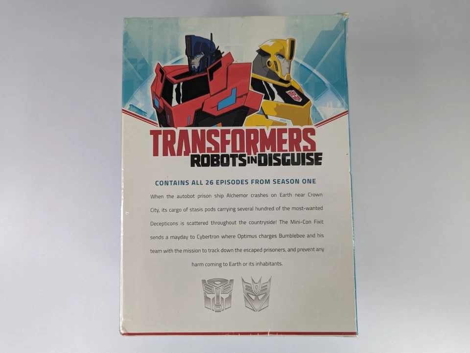 TRANSFORMERS: Complete Season One.. Includes Pop Vinyl Figurine and (4x DVD's).. - Image 3 of 4