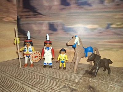 Sammelauflösung: 1 Sioux Custom Indianer Familie mit 1 Pferd und 1 Fohlen 01 - Bild 1 von 4