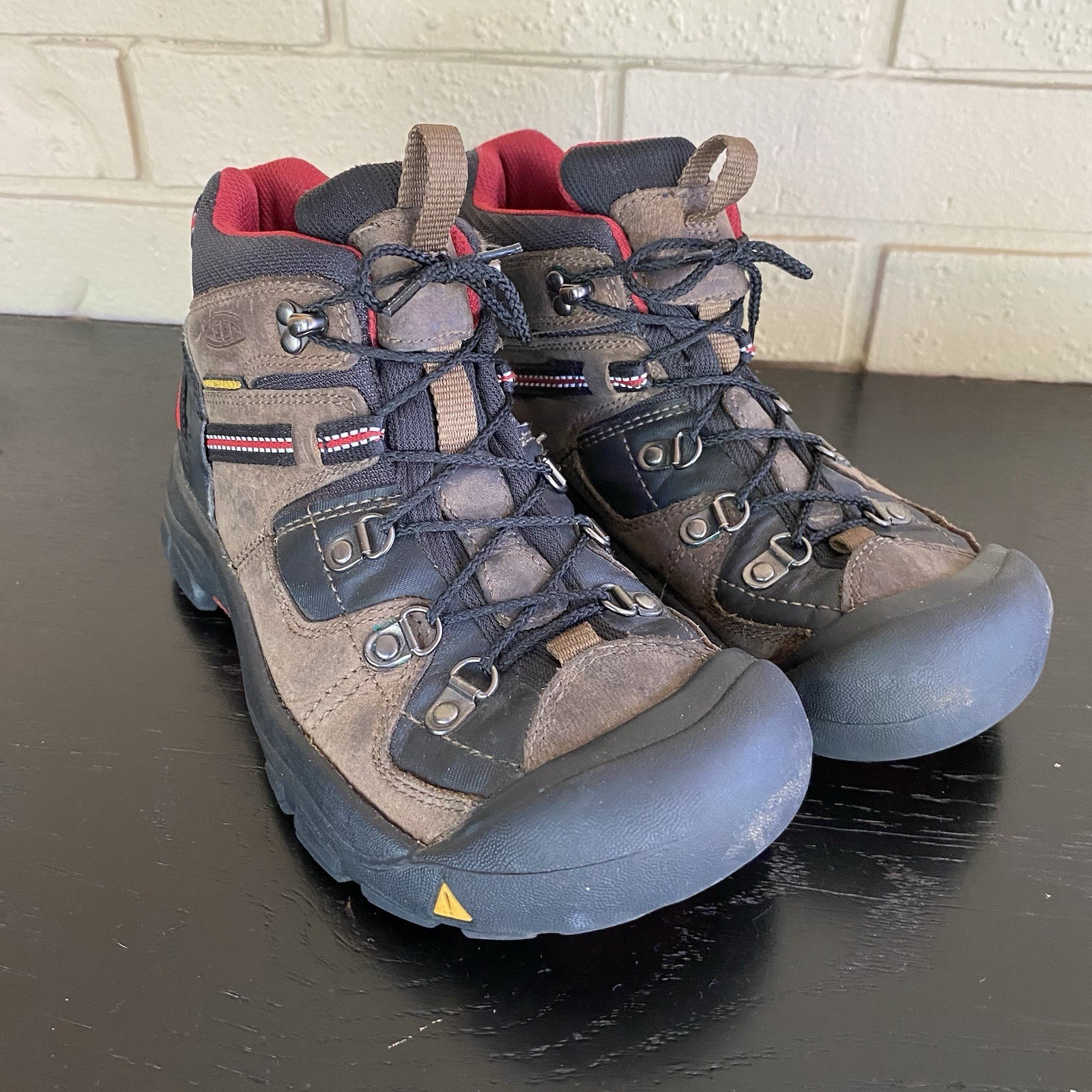 Stivali da trekking Keen impermeabili medi giovani 4 stringati in pelle scarpe outdoor comode