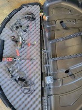 PSE Drive R COMPOUND BOW 27 INCH DRAW. RIGHT HAND. Maxed Draw 54 Lbs