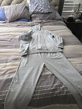 Men's 2-Piece Gray Fleece Logo Hoodie Tapered Pants Sweatsuit Size XL New Hat