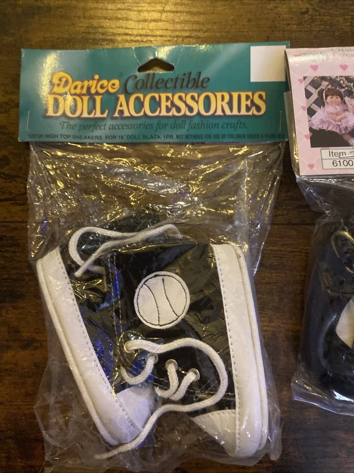 Syndees Crafts 娃娃鞋 尺寸 L 黑色 & Darice 黑色 高帮鞋 全新带盒 — 第 2/4 张图片