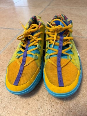 Nike Boys Kyrie Flytrap 6 DQ8094-700 Yellow Blue Basketball Shoes Size 7Y Used