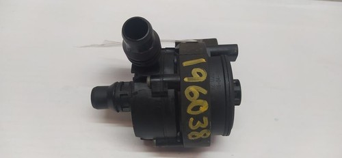 001008008111001 dichtung wasserpumpe BMW X5 F15 M50D 2013 196038