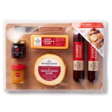 Hickory Farms Christmas Gift Set Classic Charcuterie Board - 17oz