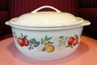 Corelle Coordinates Chutney Fruit Stoneware 2.5 Qt Covered Casserole Dutch Oven