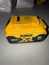 DEWALT DCB205 20v 5ah Max XR Lithium Ion Power Tool Battery