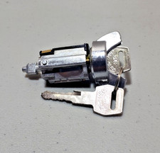 Carquest Csc1635 Ignition Lock Cylinder W Keys Fits Ford F150 Bronco E4tz11582b Carquest Csc1635 Ignition Lock Cylinder W Keys Fits Ford F150 Bronco E4tz11582b