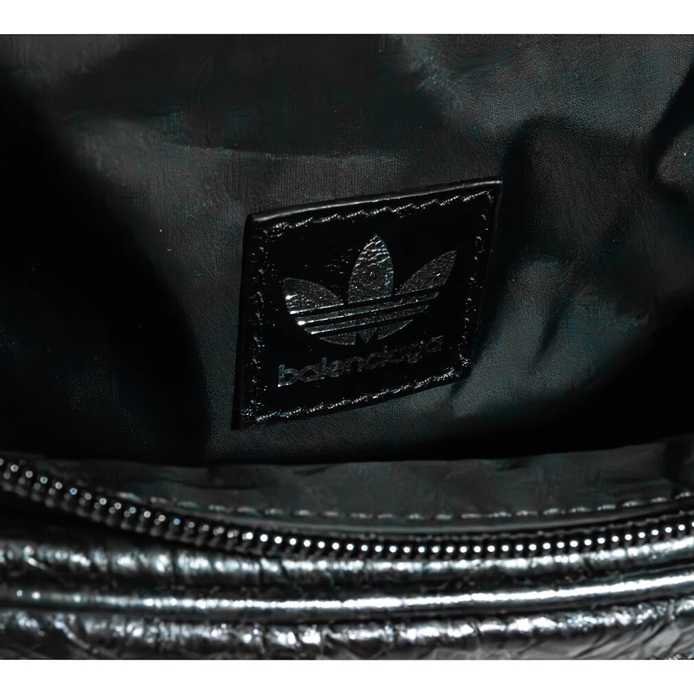 BALENCIAGA X ADIDAS Leather Belt/Fanny pack Trefoil Logo In