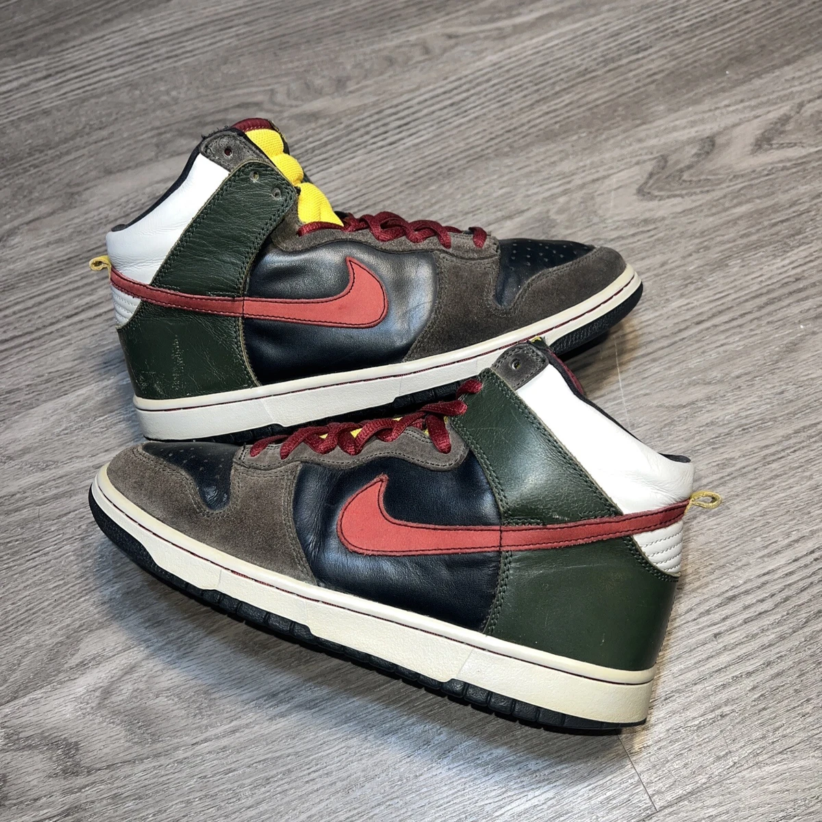 RARE SZ 4 PREOWNED (worn once) NIKE DUNK HIGH PRO SB  BOBA FETT (not in OG box) Nike-SB-Dunk-High-Boba-Fett-  main image 2