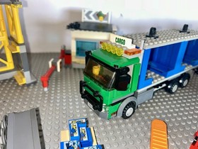 Lego City 60169 Cargo Terminal: Complete