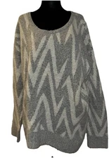 Lane Bryant 14/16 Women's Geometric Fuzzy Pullover Gray & White Sweater