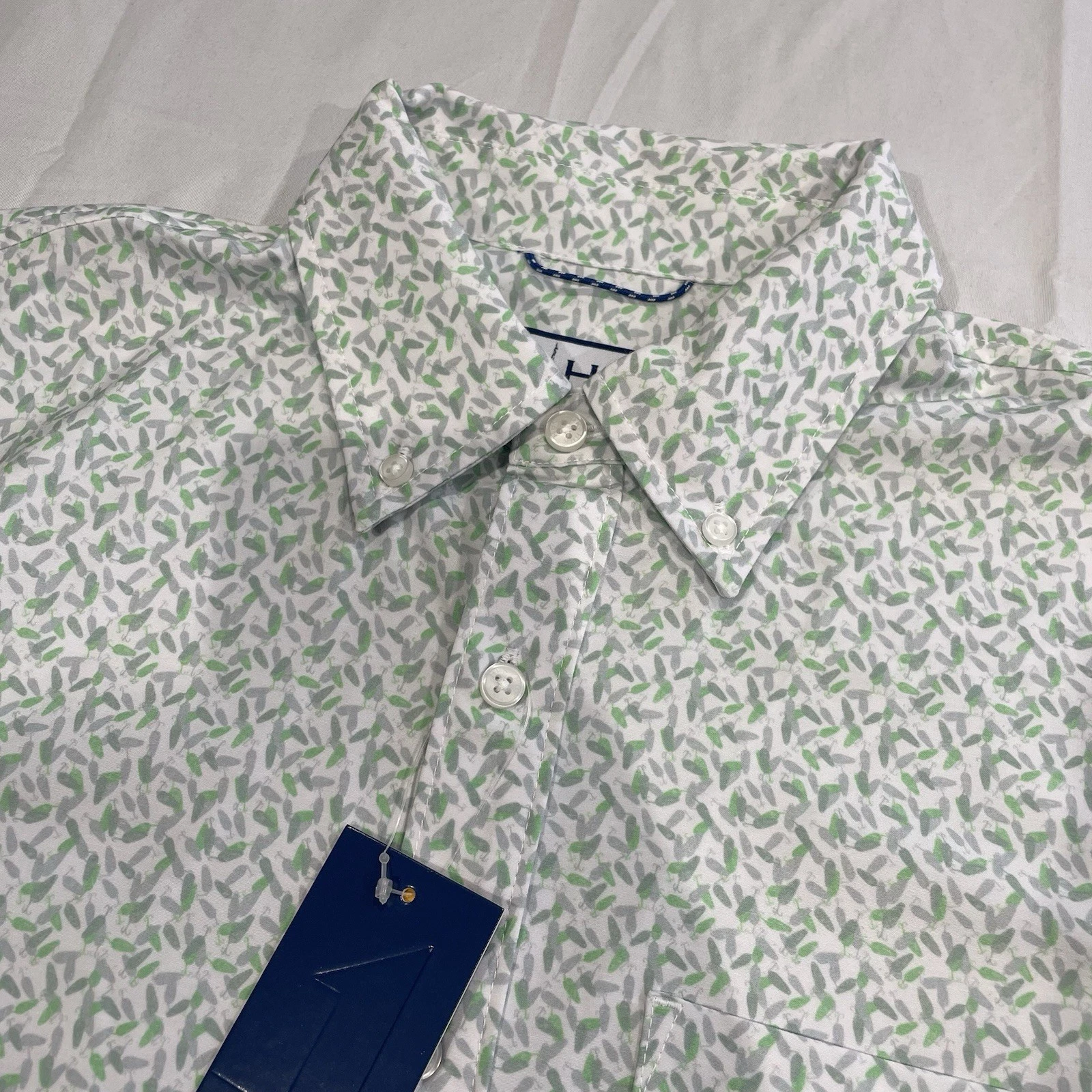 HUK Kona Printed Short Sleeve Button-Down Fishing Shirt Mens Small