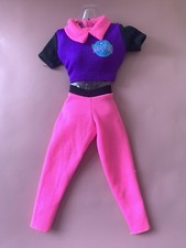 Barbie 90?s Surf Shop Outfit
