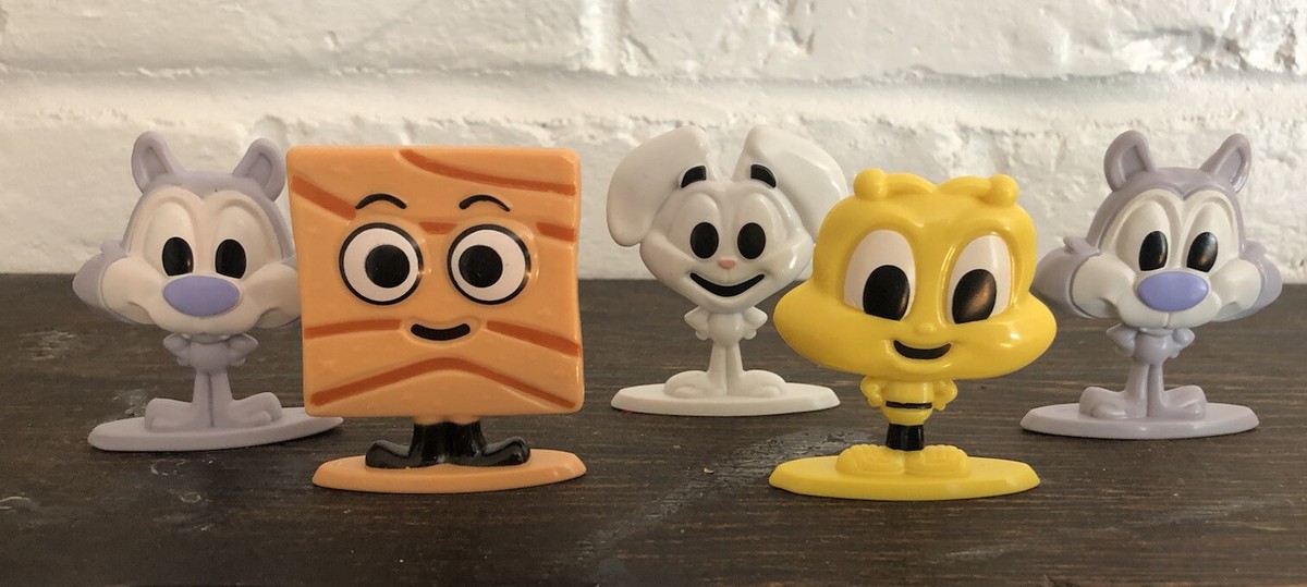 General Mills Cereal Squad 5 Piece 2020/2021 Figure Trix Bee