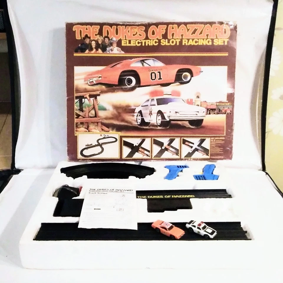 Rare Retro Dukes Of Hazzard Slot Car Racing Set Original  1981  General Lee - Image 2 of 4