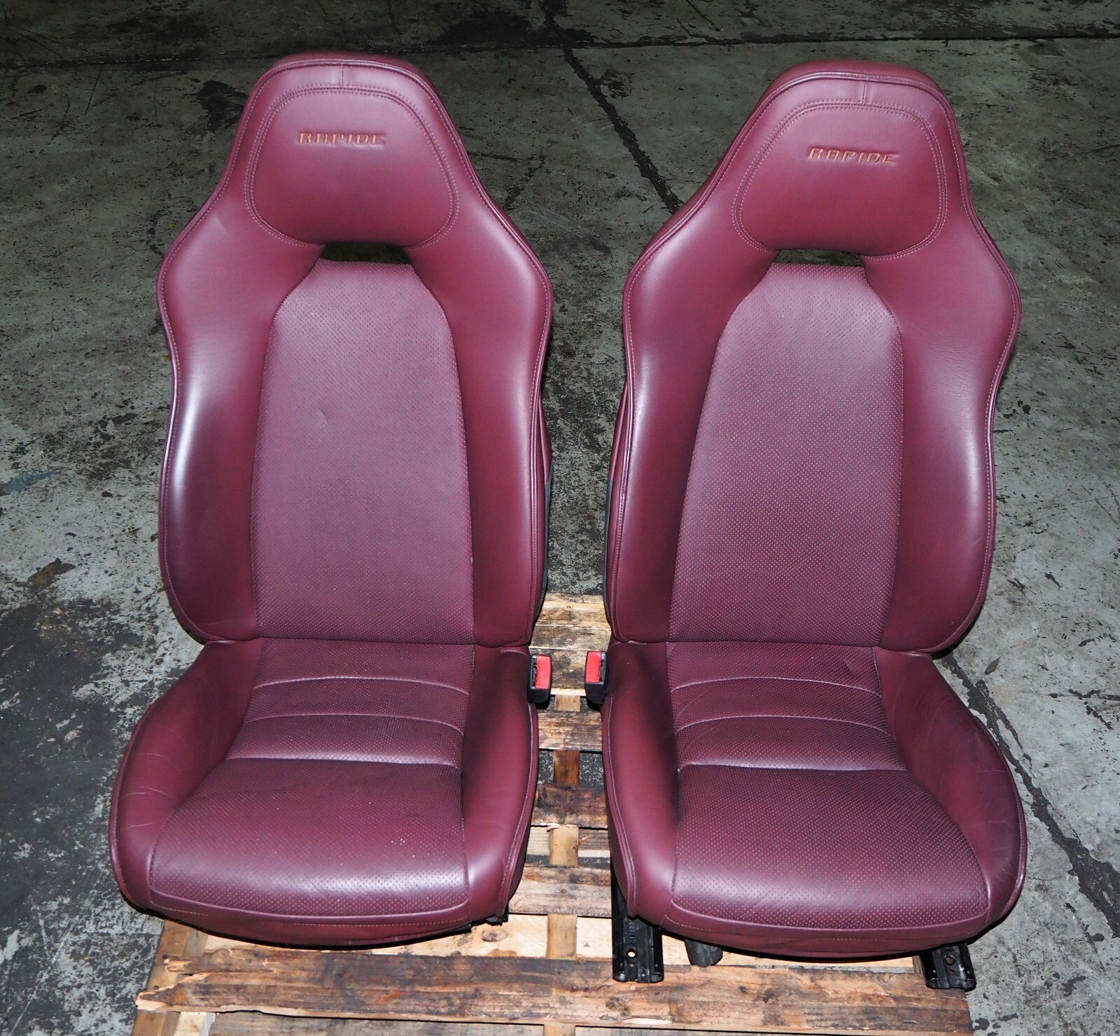 * 2010-2013 Aston Martin Rapide Iron Ore Red Leather Front Seat Set OEM Complete