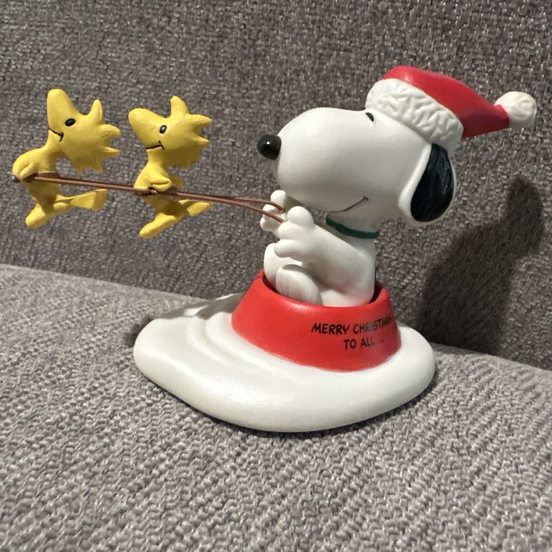 Hallmark Peanuts Gallery Jolly Holidays Snoopy Woodstock Figurine Christmas
