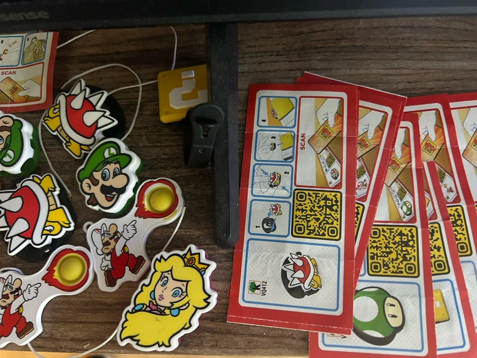 Super Mario & Luigi Bundle Kids Nintendo Collectibles + Disney Infiniti Disk - Image 3 of 4