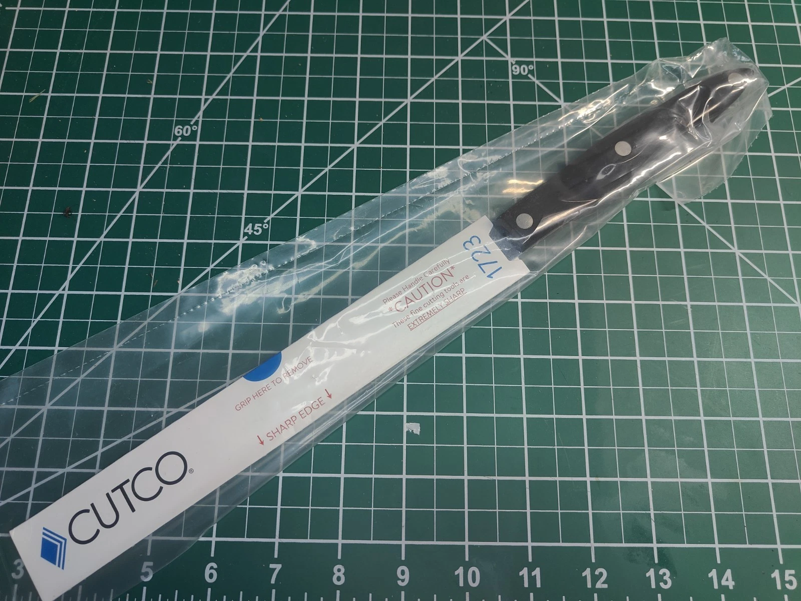Cutco #1723 Serrated Carver Knife -