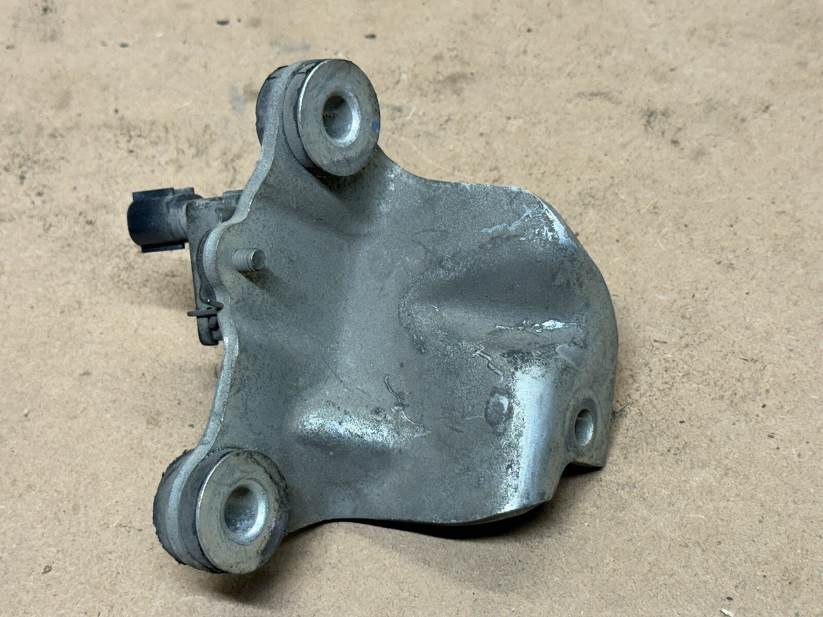TOYOTA ALTEZZA 3SGE Beams VACUUM SWITCHING VALVE = SXE10