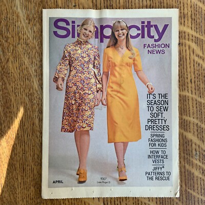 Vintage 1971 Simplicity Patterns April Fashion News Booklet Ephemera