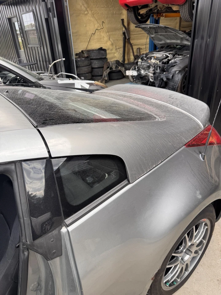 03-2009 NISSAN 350Z REAR TRUNK LIP SPOILER WING AFTERMARKET WV2 JDM Fairlady - Image 2 of 4