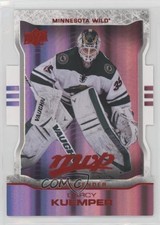 2014-15 Upper Deck MVP Colors & Contours Purple Die-Cut Darcy Kuemper #79 2d8