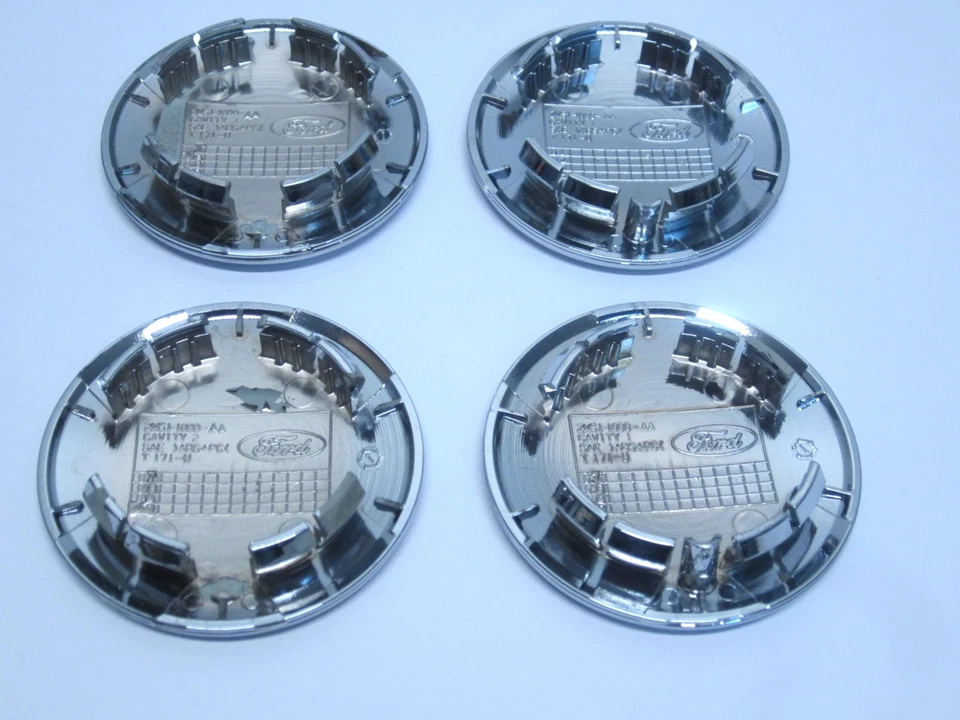 Ford Focus OE 2000-2011 15" JUEGO DE TAPA CENTRAL DE LLANTAS DE ALEACIÓN CROMADAS 2M51-1000-AA #2D-5 Foto 2 de 3